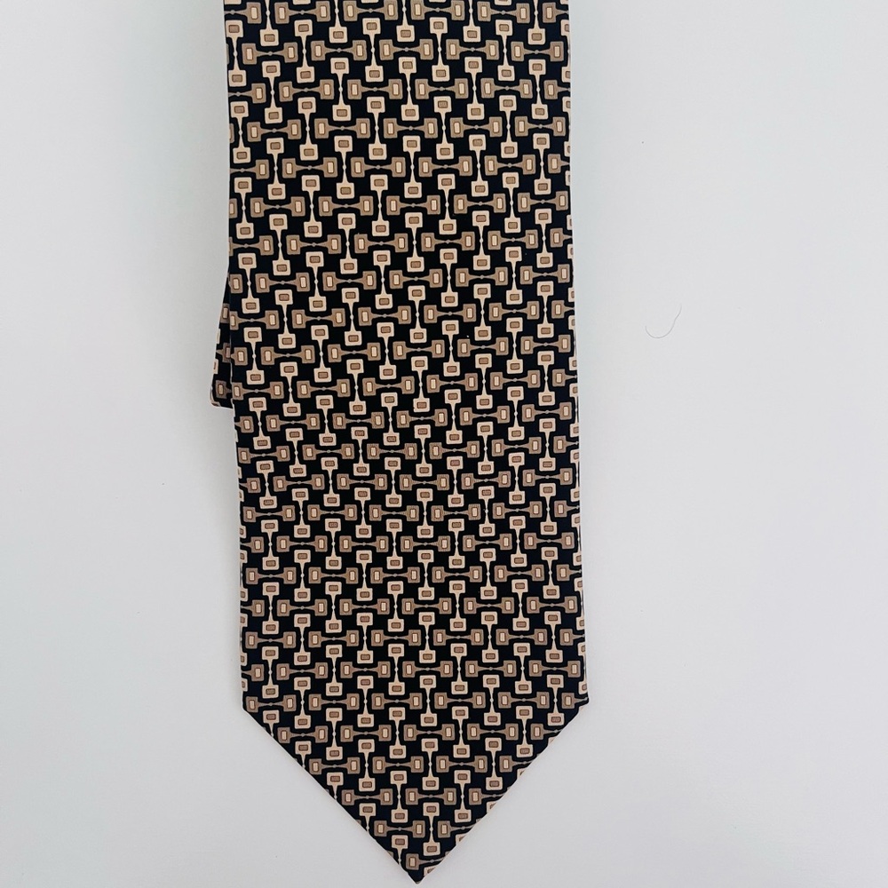 Gucci Black and Cream Geometric Tie